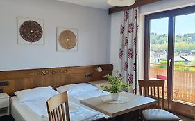 Mosers Pension
